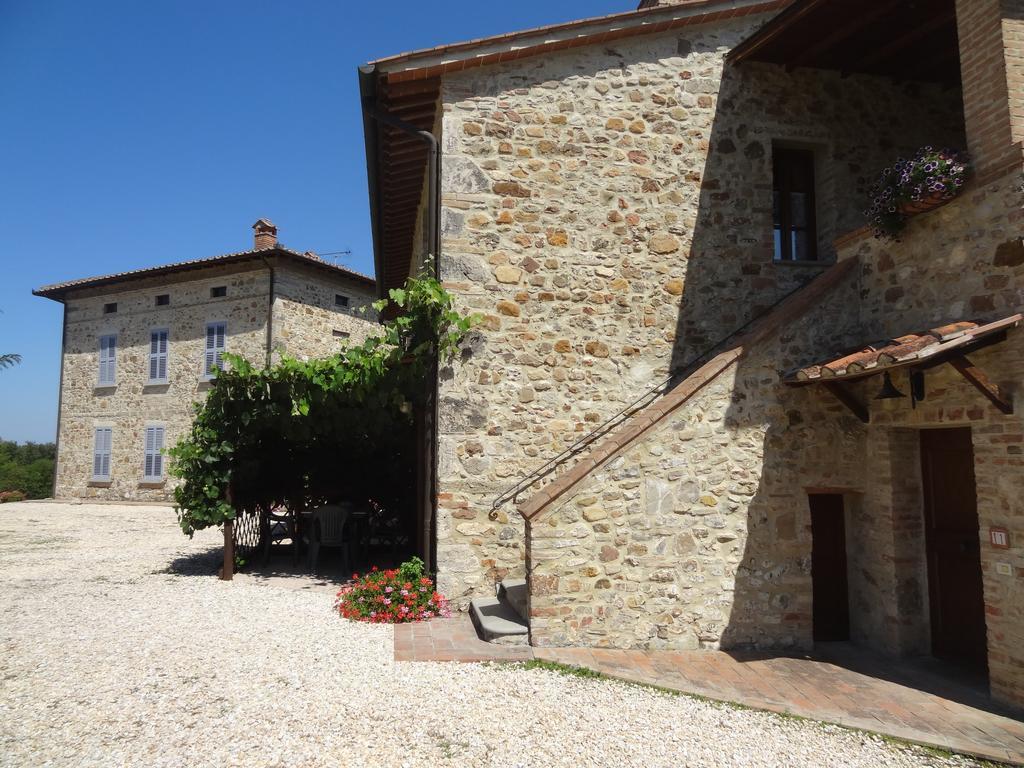 Borgo Il Villino Guest House Casole d'Elsa Bagian luar foto