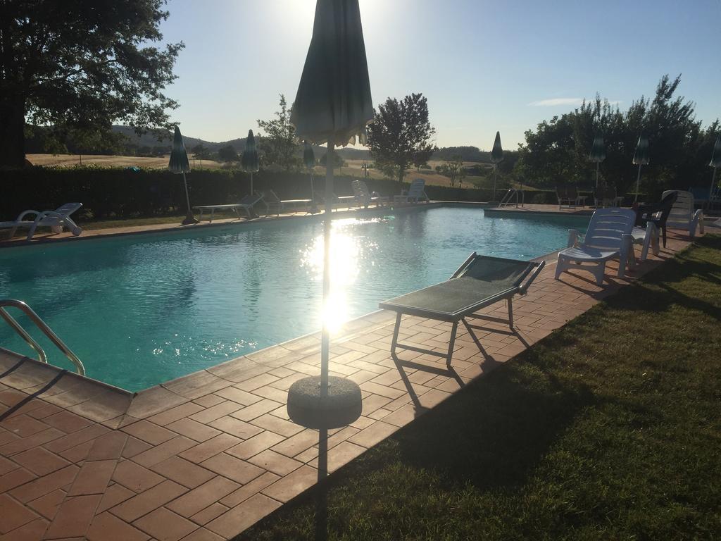 Borgo Il Villino Guest House Casole d'Elsa Bagian luar foto