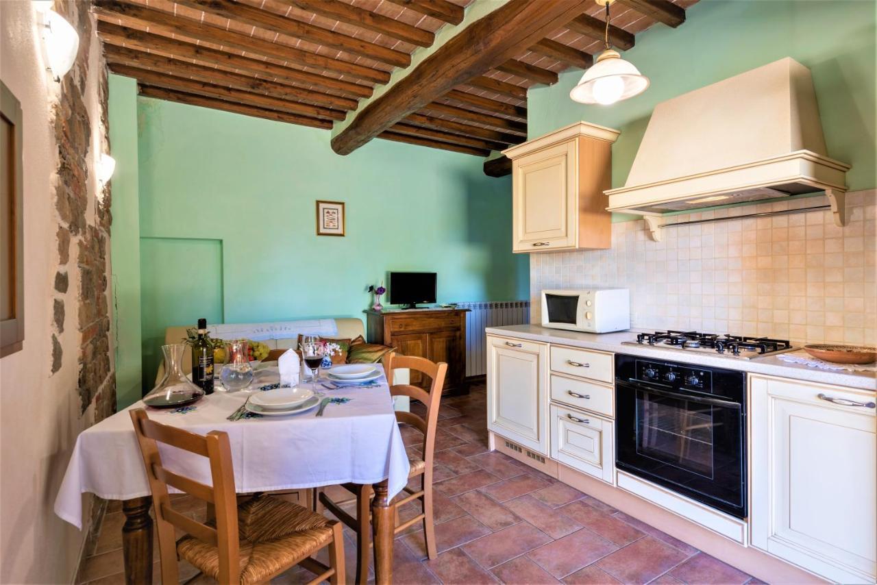 Borgo Il Villino Guest House Casole d'Elsa Bagian luar foto
