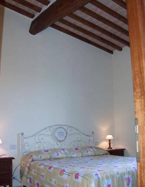 Borgo Il Villino Guest House Casole d'Elsa Bagian luar foto